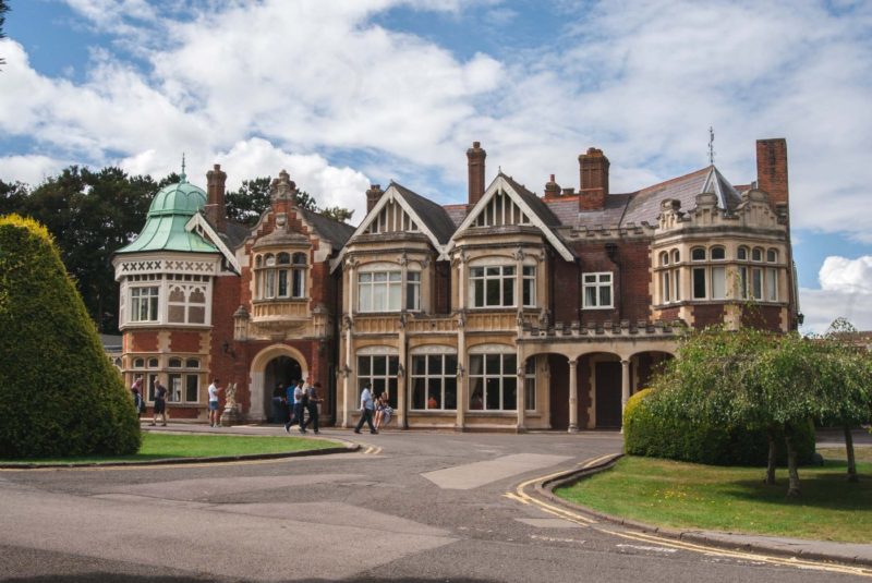 Mansion en Bletchley Park donde se descifraron los códigos de la máquina Enigma gracias al trabajo de Alan Turing